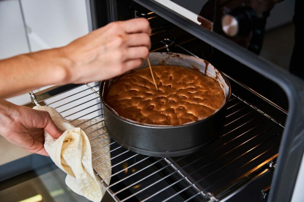 Best Cooling Time Before Frosting Cakes - Get Perfect Recipe